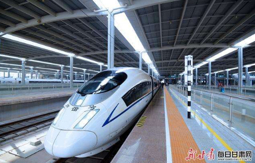 蘭鐵集團(tuán)停運30.5對列車 全力打好疫情阻擊戰(zhàn)