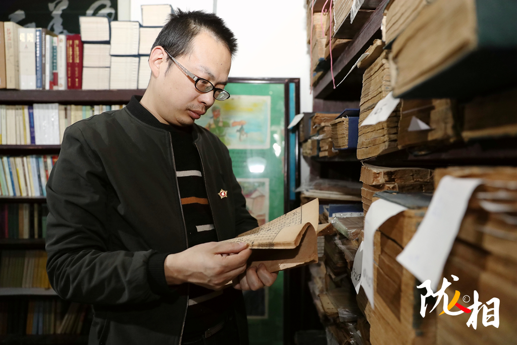 【隴人相】五泉淘書(shū)齋王林帶您穿越時(shí)間隧道 留住歲月記憶