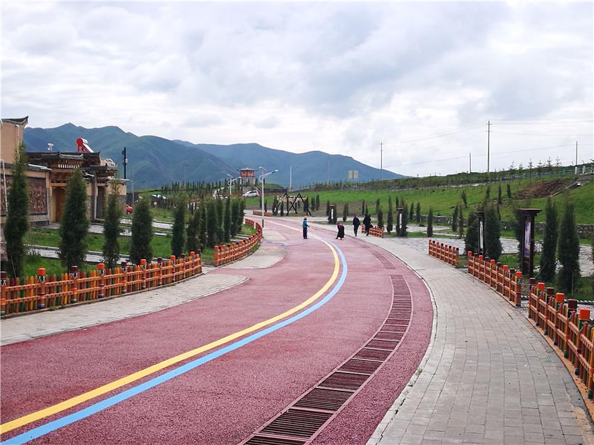 甘肅甘南州夏河縣安果村：吃上“旅游”飯，安心奔小康