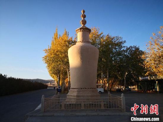 圖為2020年11月，沐浴在晨光中的莫高窟道士塔。(資料圖) 馮志軍 攝