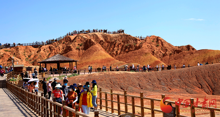 端午假期張掖共接待游客87.05萬人次，實現(xiàn)旅游收入4.64億元