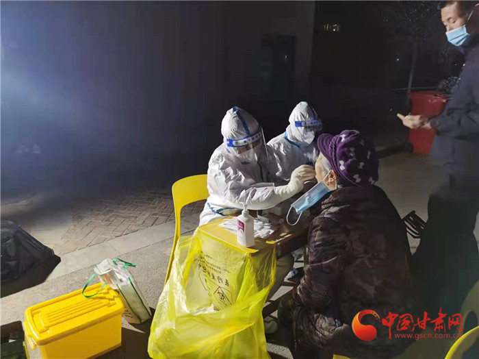 專家詳解新版新冠診療方案：為何輕型病例可以不住院了？