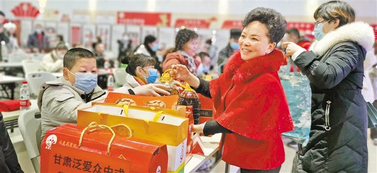 身殘志堅的郭淑芳與愛同行37年 點一盞燈，照亮別人也照亮自己