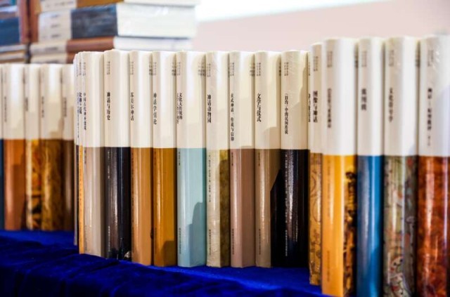 “神話(huà)學(xué)文庫(kù)”（第三輯）在上海發(fā)布