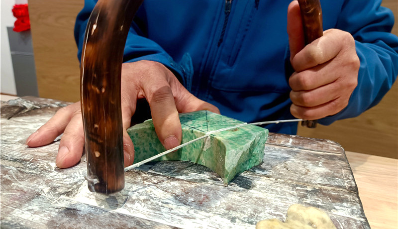 非遺文化看甘肅丨省級(jí)非遺齊家治玉傳承人邢財(cái)成