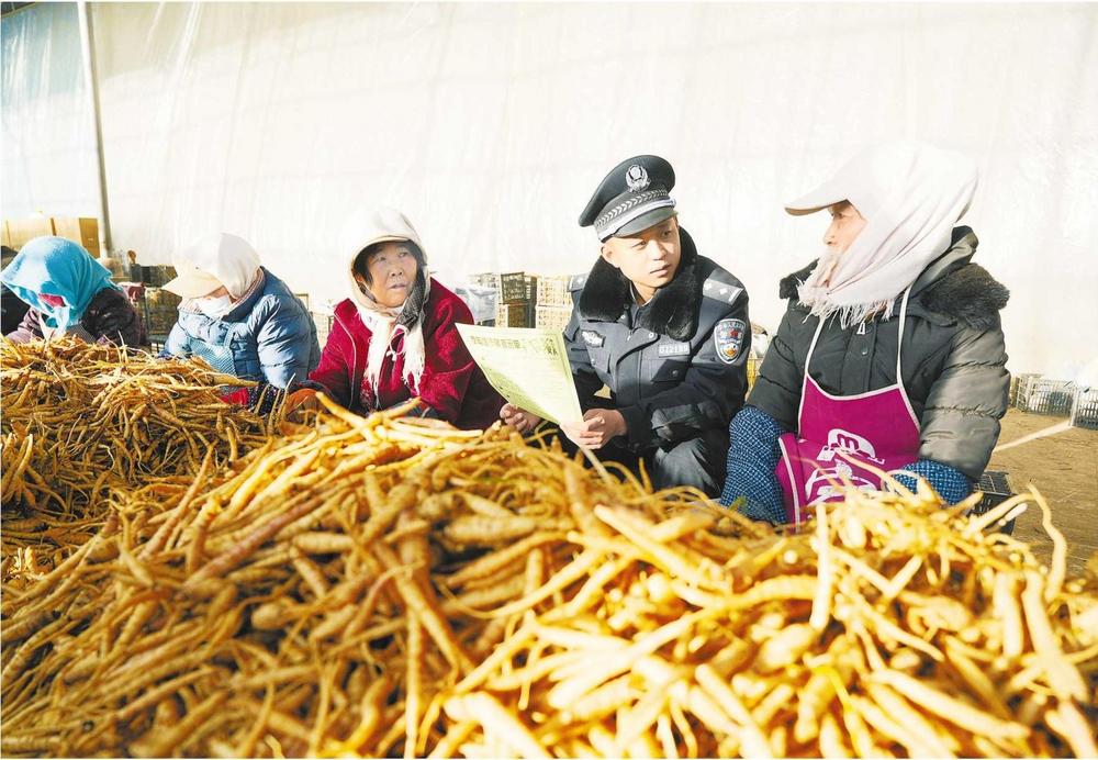 山丹公安走進(jìn)企業(yè)開展安全大宣教等活動