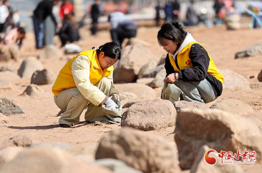 讓志愿紅點亮黃河岸線！蘭州開展保護母親河主題活動